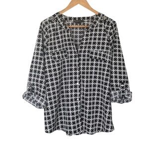 Adrienne Vittadini Black & White Geo Utility Blouse - XL - Roll Tab Sleeve